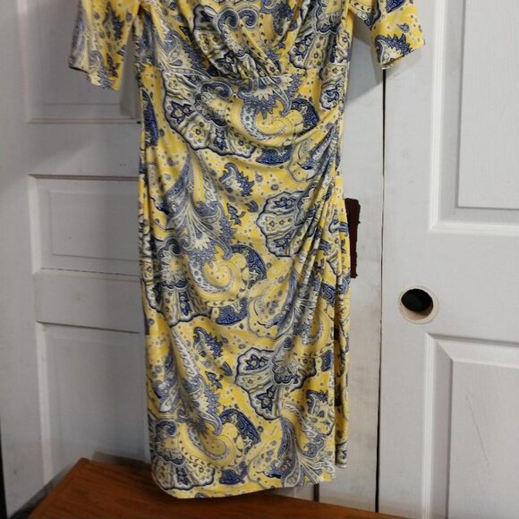 Ralph Lauren Wrap Dress, Size 6, Yellow and Blue Paisley, Plunging Neckline - Picture 2 of 10